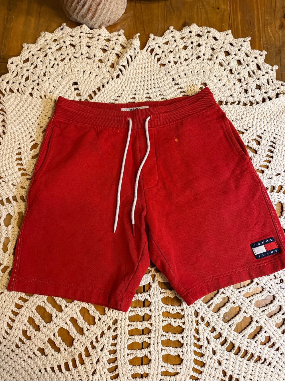 Tommy Jeans Addison Men’s M Red Flag Logo Fleece Sweat Shorts Drawstring